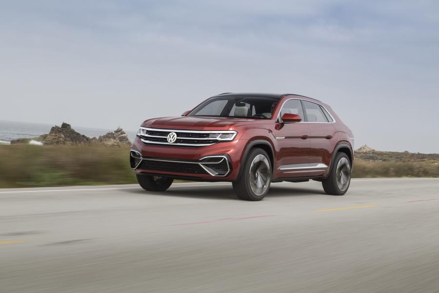  Volkswagen Atlas Cross Sport Concept 2018 года  (фото 19 из 30)
